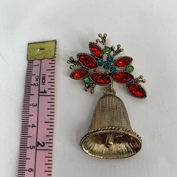 Monet 1990's Holiday Bell Bejeweled Christmas Brooch Pin Golf Tone Red Green 2" - Picture 5 of 6